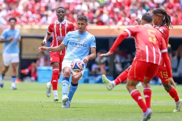 レアルからの関心をシャットアウト？　シティが今年中のロドリとの契約延長を目指す