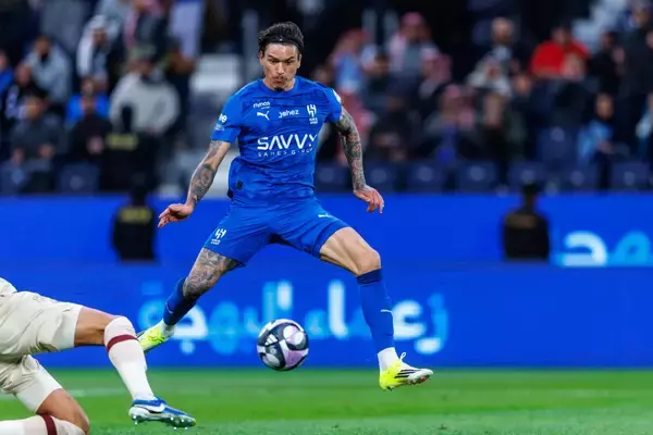 ベンゼマの獲得で……　ダルウィン・ヌニェスが欧州復帰を希望か。リーグ戦の登録メンバーから外される