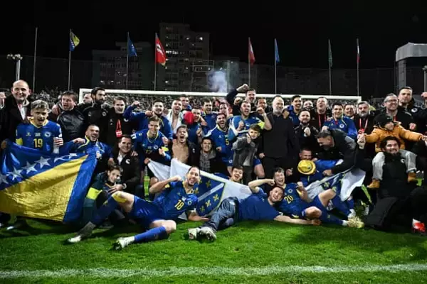 憧れのジェコと2026W杯へ　代表で73ゴールを決めてきたボスニア・ヘルツェゴビナのレジェンドに後輩FWは「銅像を建てるべき」