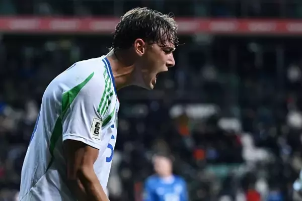 M・キーン、レテギに続いてアズーリに待望のセンターフォワード　20歳のエスポジトに覚醒の予感「信じられない才能を秘めている」