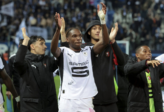 次のファン・ダイクとなるのか　リヴァプールが127億円で獲得したジャケ。最大の強みは勝率7割の空中戦