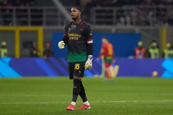 ミラン守護神メニャンは太りすぎている？　セリエA9位と苦戦のミランで選手のコンディション管理が厳格化か