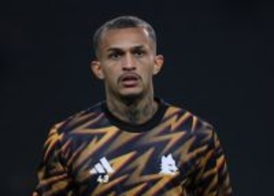 右SB補強狙うレアル、ローマDFウェズレイに関心　非公式ながら接触か