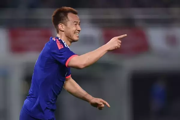 日本代表に岡崎慎司の“後継者”はいない　11年も欧州で戦うガッツ100%ストライカーの偉大さ