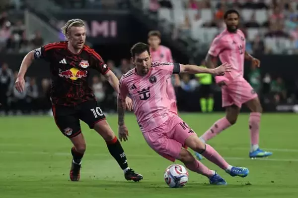 メッシを中心としてきたインテル・マイアミがピンチ　ブスケッツとアルバは引退、マスチェラーノも退任でチームはどうなる