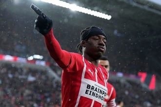 怪物ロナウドやロッベンらに重なるその姿　堂安と共にPSVをけん引するノニ・マドゥエケへの期待感