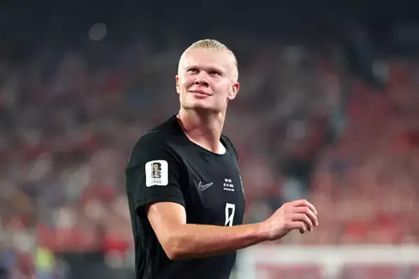 ［W杯マッチ41］怪物ストライカーがW杯の舞台でも大暴れ！　ノルウェーは“絶対的エース”ハーランドの2戦連続2ゴールで決勝Tへ