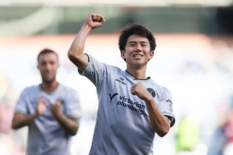 平河悠が後半ATに劇的決勝点！　地を這うミドル弾でブリストル・シティを逆転勝利へ導く　「スーパーゴールだ」「代表に呼ぼう」