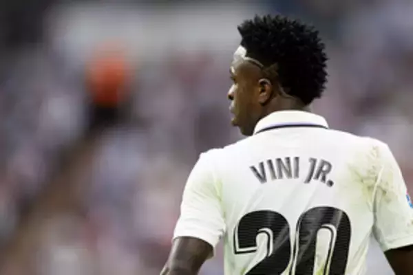 ヴィニシウスの《C・ロナウド化》はますます加速する　ピッチ中央から目指すゴールゲッターへの進化