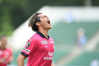 安定してきたセレッソの［4-4-2］　苦しい台所事情でも結果出し5位浮上