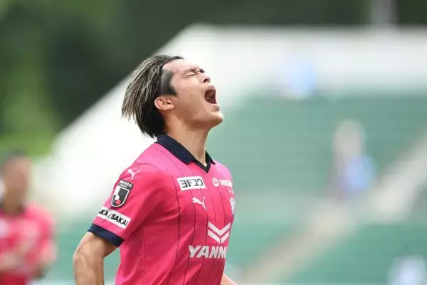 安定してきたセレッソの［4-4-2］　苦しい台所事情でも結果出し5位浮上