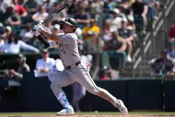 ペースは“驚異の60本超”村上宗隆の特大アーチが凄すぎる！ 大谷翔平に並ぶ5戦連発＆24試合で二桁本塁打に到達