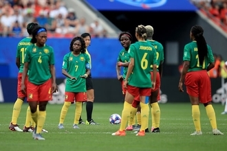 ラフプレイに試合放棄“未遂”　W杯でお騒がせのカメルーン女子代表に制裁か