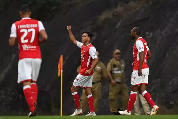 モデルは古代ローマの戦士！　”鎧”に見えるブラガの第3ユニフォームが面白い［画像アリ］