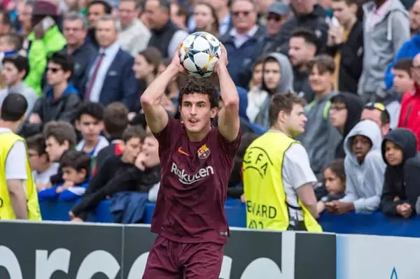 またドルトムントに注目の若手　バルサから来た”ラーム風サイドバック”