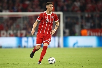 「マッツはドルトムントを進歩させる」　バイエルンの後輩DFは警戒強める