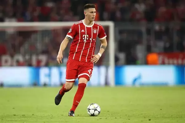 「マッツはドルトムントを進歩させる」　バイエルンの後輩DFは警戒強める