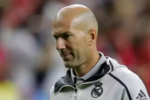 ジダンはクリスマスまでに解任されるかも!?　プレシーズンの戦いに広がる不安