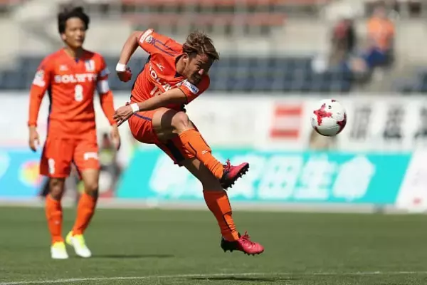 亡き母へ捧げるゴール……　愛媛FC・主将の「スーパーな2分間」