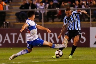 超高速ダブルタッチ股抜きが速くて見えない！　コパで暴れた真珠が超絶スキル［映像アリ］