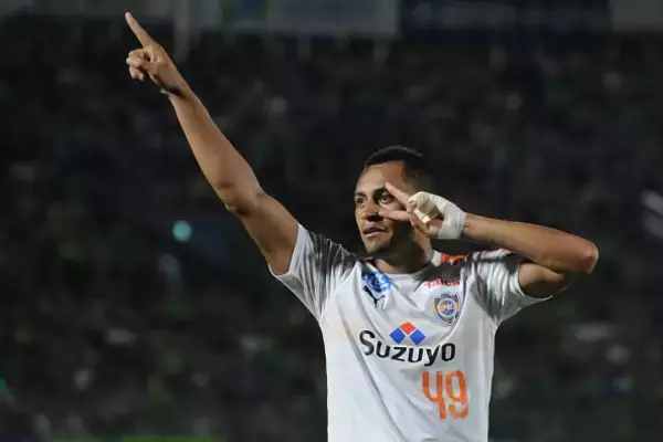 清水の“グラウンダーFK”に世界も驚いた　得点王狙える男の意外性抜群キック［映像アリ］