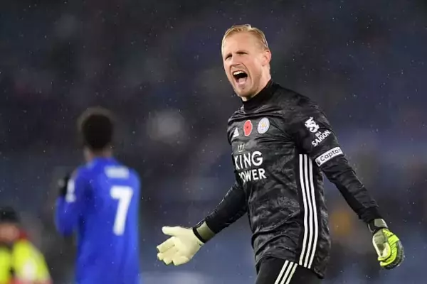 2強時代に終焉の兆し　33歳が“プレミア最高守護神”の座を奪いにかかる