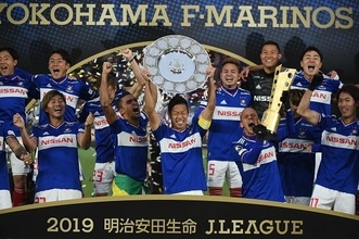 ［MIXゾーン］“小1から横浜FM” の主将・喜田「想いがこもったシャーレでより重みを感じた」