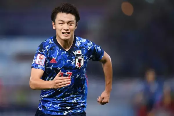 上田綺世の一撃が外れた　日本最大の決定機に世界も愕然「6ヤードから……」