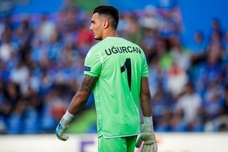 リヴァプールも見つめる“最高のGKの1人”　スカウトも唸った23歳への注目