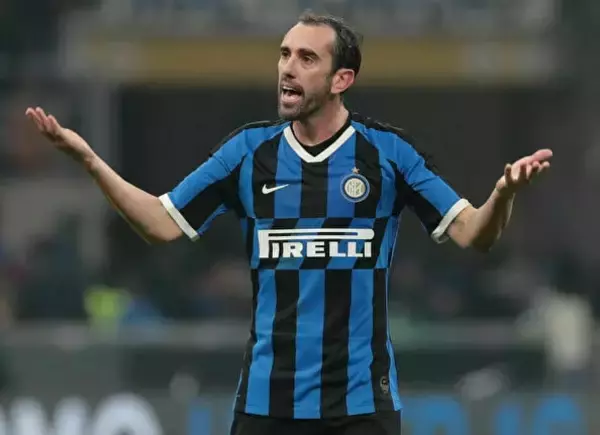 インテルで序列を落とす“欧州屈指のCB”　新天地はプレミアリーグか