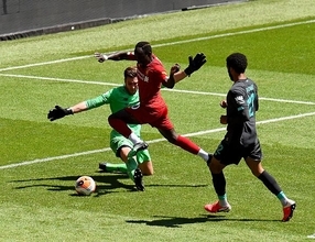 コロナ禍でも動きに錆びつきナシ！　マネとケイタがアンフィールドでゴール