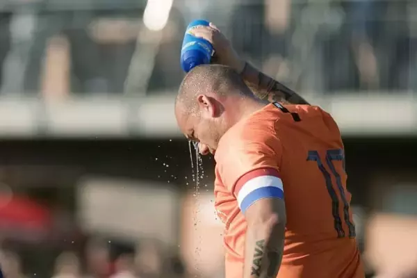 2週間で“激太り”していたけど……　気になるレジェンドMFの現役復帰プラン