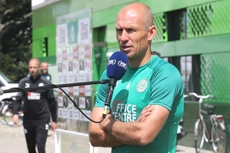 フローニンヘンに“W杯準優勝”戦士？　ロッベンが勧誘する元オランダ代表FW