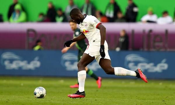 守備 パス ドリブル何でも出来る 世界が惚れる 超万能df の魅力 映像アリ 年9月2日 エキサイトニュース