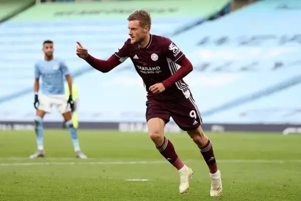 たった“21回”のタッチでハットトリック完成　爆速ストライカー驚異の決定力