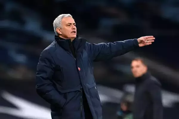 “モウリーニョ流”は現実的でも退屈なのか　王座狙うスパーズのスタイルに疑問も