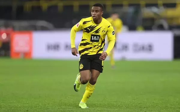 クロースやゲッツェにも比肩する才能　ドイツで“16歳”の神童が暴れ出す