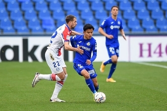 ファウル合戦にロングボールの蹴り合い　久保建英がヘタフェで越えなければならない壁