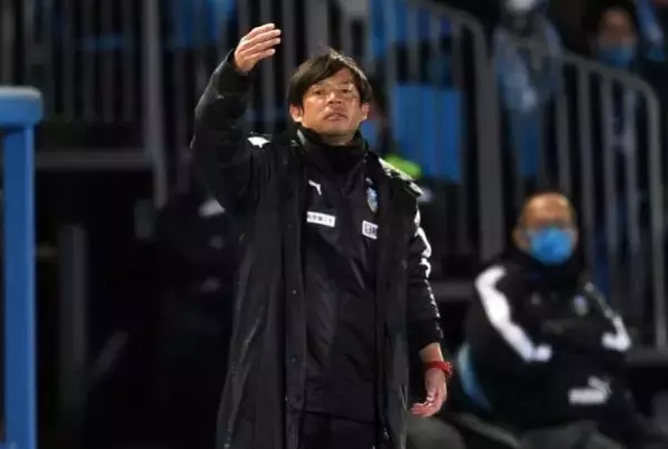 ［MIXゾーン］今季も広がる鬼木・フロンターレの戦術幅　6枚替えに谷口アンカー起用　