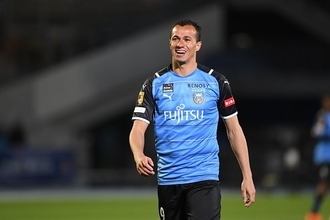 ［MIXゾーン］40m超弾は「流し込むだけだった」　ダミアンと谷口には何が見えていたのか