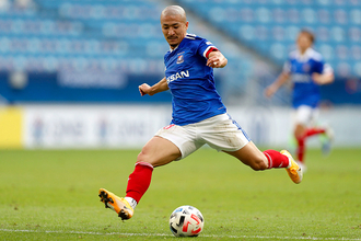 爆速で横浜FMの攻守を支える“スプリント王”　ポステコグルースタイルを体現する前田大然