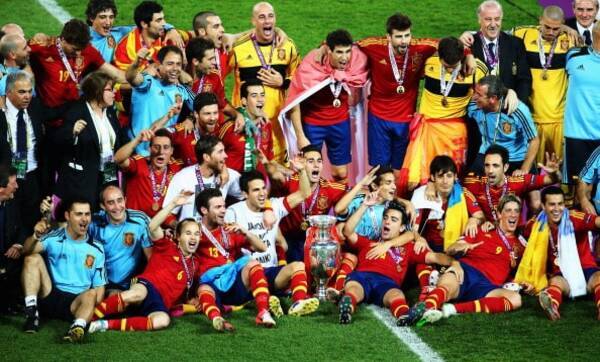 Euro史上最強チーム はどれだ ジダン フランス 無敵のスペインも 21年6月12日 エキサイトニュース