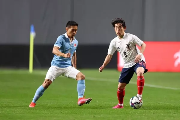 辛辣意見も振り払う存在感を発揮 長友佑都が強度高く左サイドに蓋をした 22年2月1日 エキサイトニュース