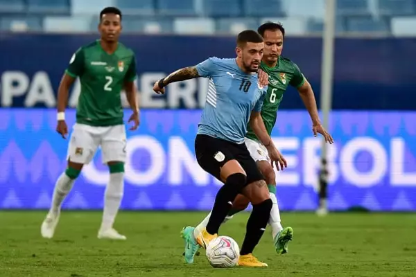 「ウルグアイ初勝利の立役者はこの2人　孤立気味だったカバーニと好連係を築いたのは」の画像