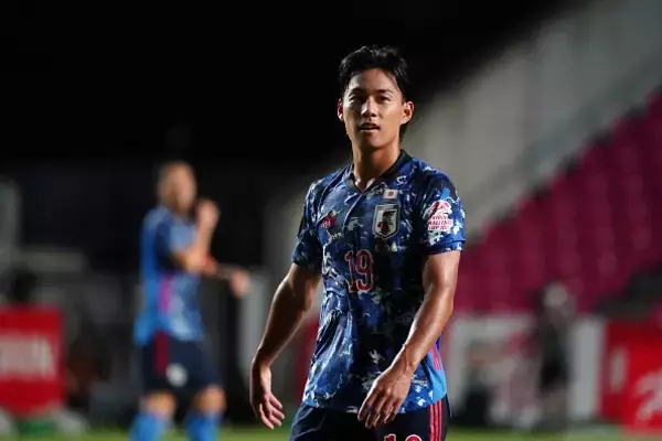 日本の“新たなエース候補”がMFも活かす武器に？　身体を張って起点となったストライカー