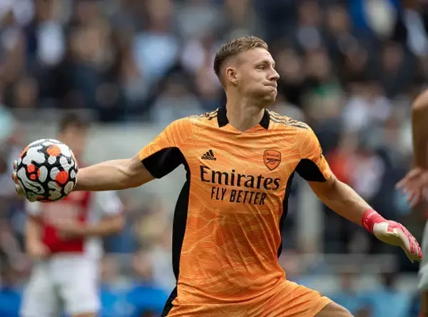 今のままでは難しい？　アーセナルの守護神レノが解決したい難題