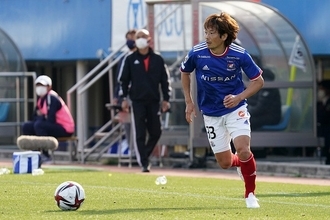 流動的なサッカーはサイドバックが重要　マリノスを支える和田の“サッカーIQ”の高さ