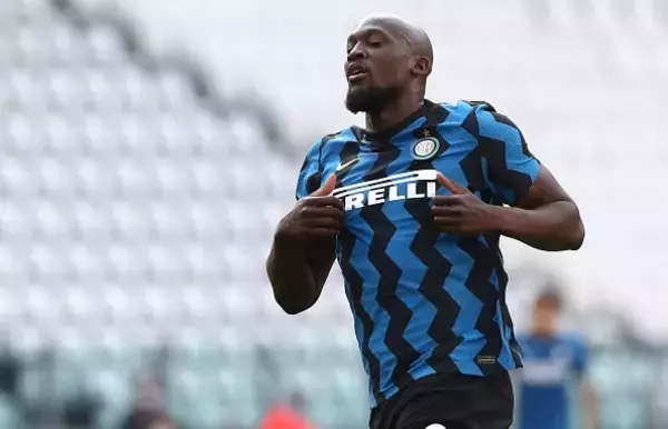 「プレミア勢驚異の“10億ユーロ超え”　今夏も市場を支配する札束攻勢」の画像