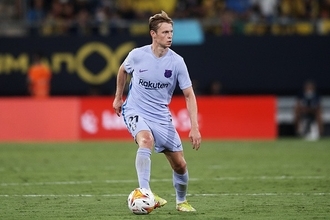 ピッチ全体に顔を出す最高の潤滑油　暗いバルセロナの希望の光