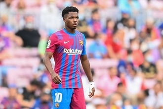 メッシから受け継いだ新10番はやはり別格か　希望の光となる待望の復帰戦